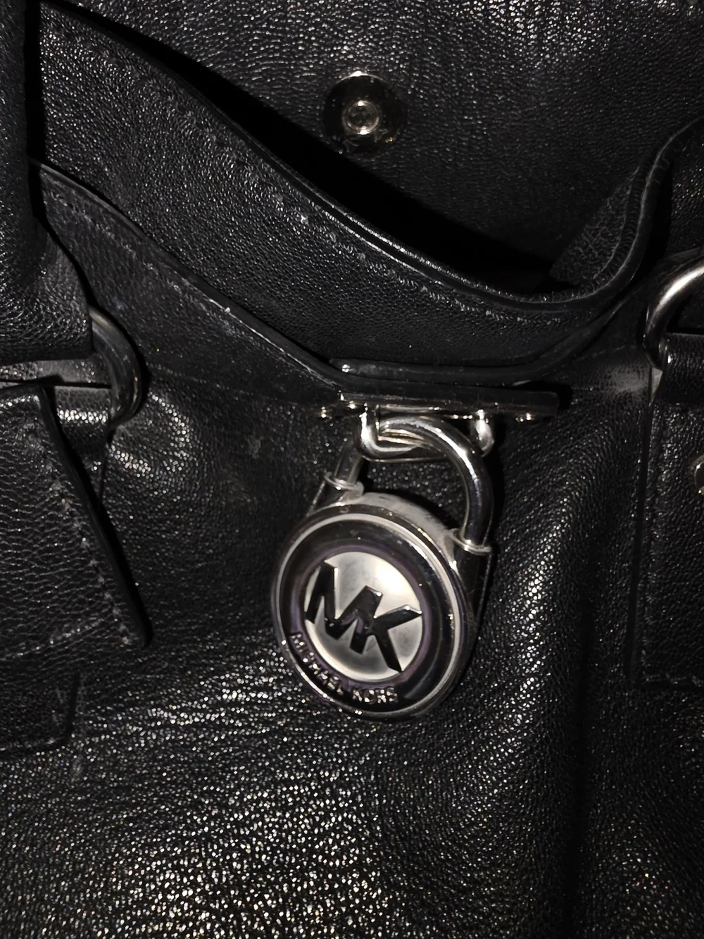 MICHAEL Michael Kors Hamilton Saffiano Leather Black Medium Bag